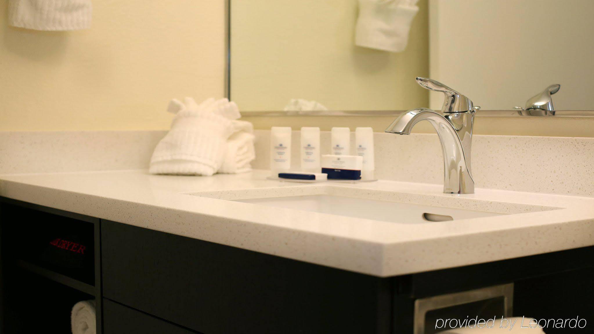 Candlewood Suites East Lansing By Ihg Eksteriør bilde